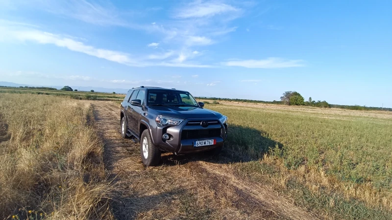 Toyota 4runner, снимка 2 - Автомобили и джипове - 52645511
