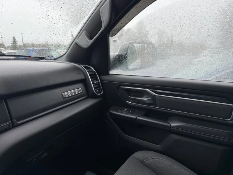 Dodge RAM 1500 * Big Horn * CARFAX * БЕЗ ПЪРВОНАЧАЛНА ВНОСКА, снимка 12 - Автомобили и джипове - 52700340