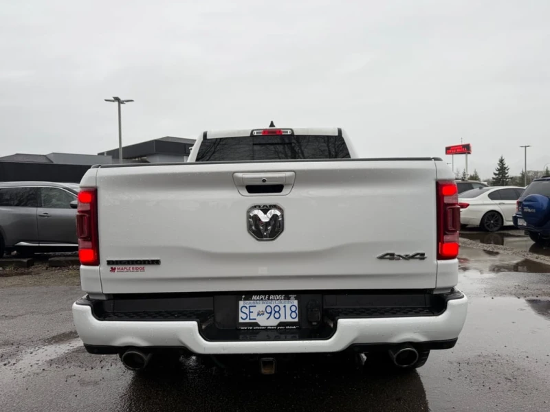 Dodge RAM 1500 * Big Horn * CARFAX * БЕЗ ПЪРВОНАЧАЛНА ВНОСКА, снимка 4 - Автомобили и джипове - 52700340