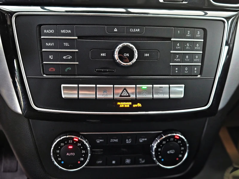 Mercedes-Benz GLE Coupe 350 6.3AMG/SHADOW LINE/GERMANY/9G/CAMERA/LIZ, снимка 11 - Автомобили и джипове - 52830498