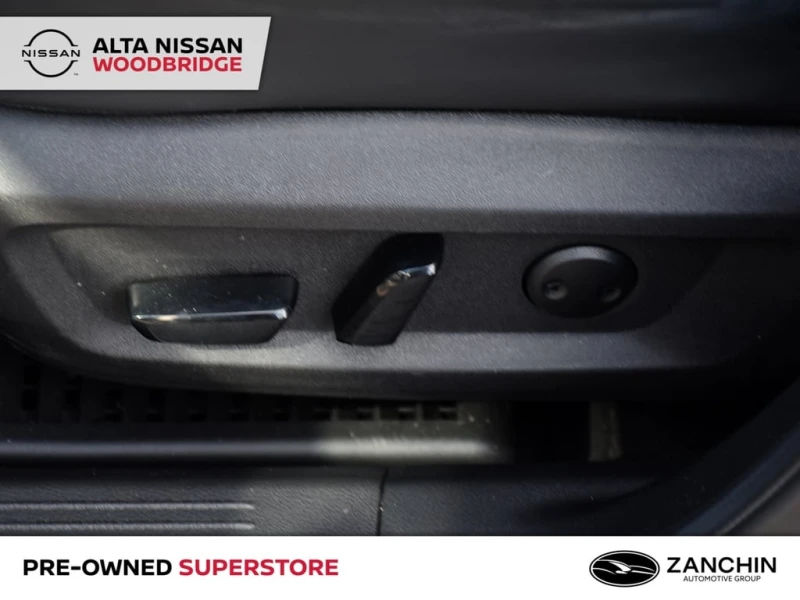 Nissan Rogue * Sv Midnight Edition * CARFAX * ЦЕНА ДО БГ, снимка 13 - Автомобили и джипове - 53000605