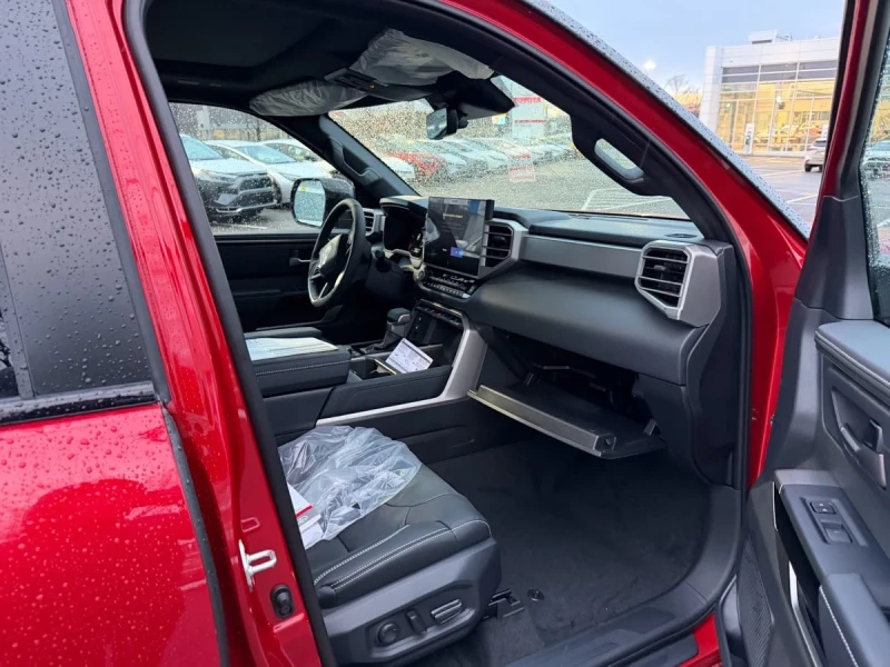 Toyota Sequoia Limited Nightshade Edition , снимка 5 - Автомобили и джипове - 53004232