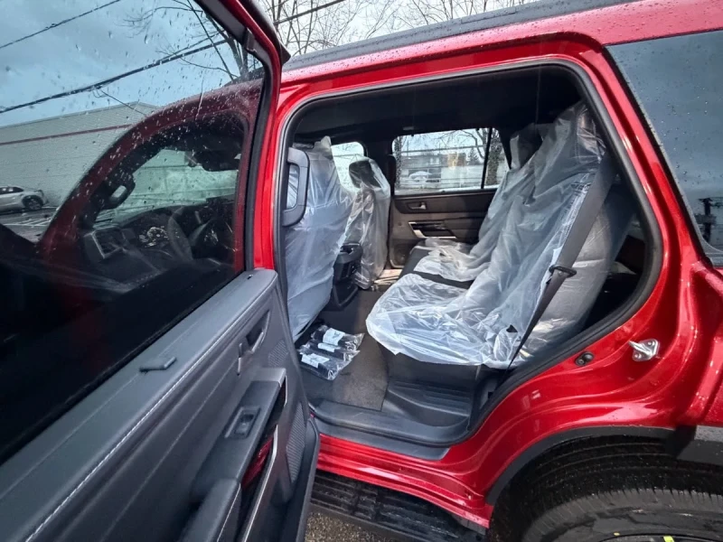 Toyota Sequoia Limited Nightshade Edition , снимка 4 - Автомобили и джипове - 53004232