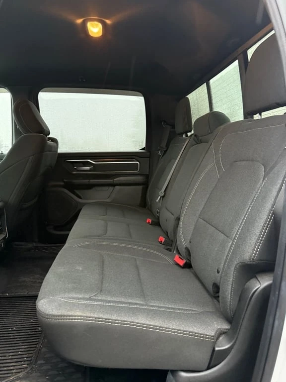 Dodge RAM 1500 * Big Horn * CARFAX * БЕЗ ПЪРВОНАЧАЛНА ВНОСКА, снимка 5 - Автомобили и джипове - 52700340