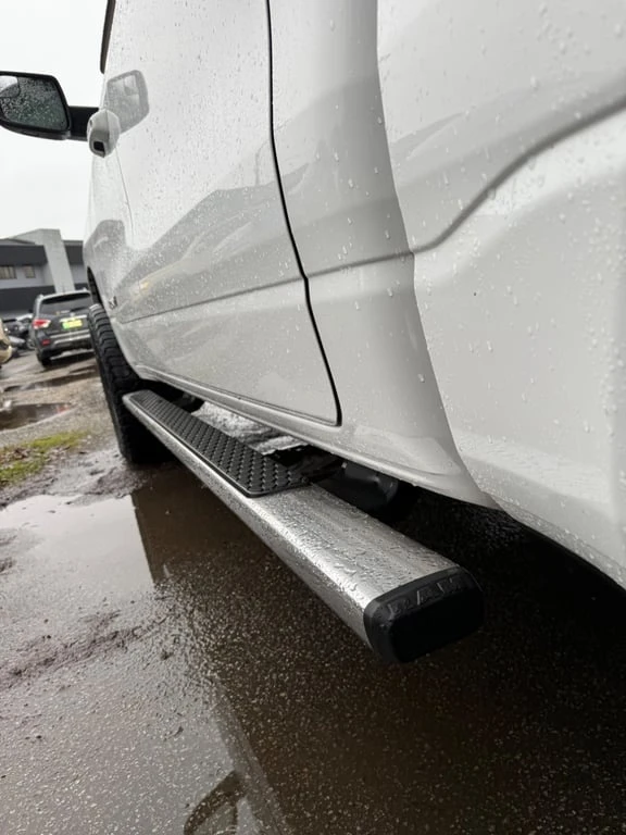 Dodge RAM 1500 * Big Horn * CARFAX * БЕЗ ПЪРВОНАЧАЛНА ВНОСКА, снимка 15 - Автомобили и джипове - 52700340