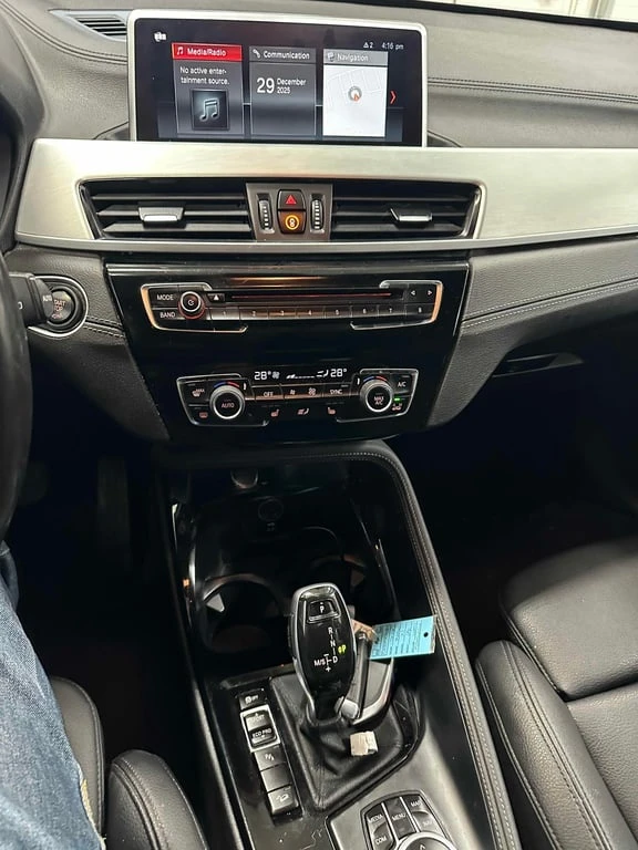 BMW X1 * xDrive28i * CARFAX * БЕЗ ПЪРВОНАЧАЛНА ВНОСКА, снимка 9 - Автомобили и джипове - 52950691