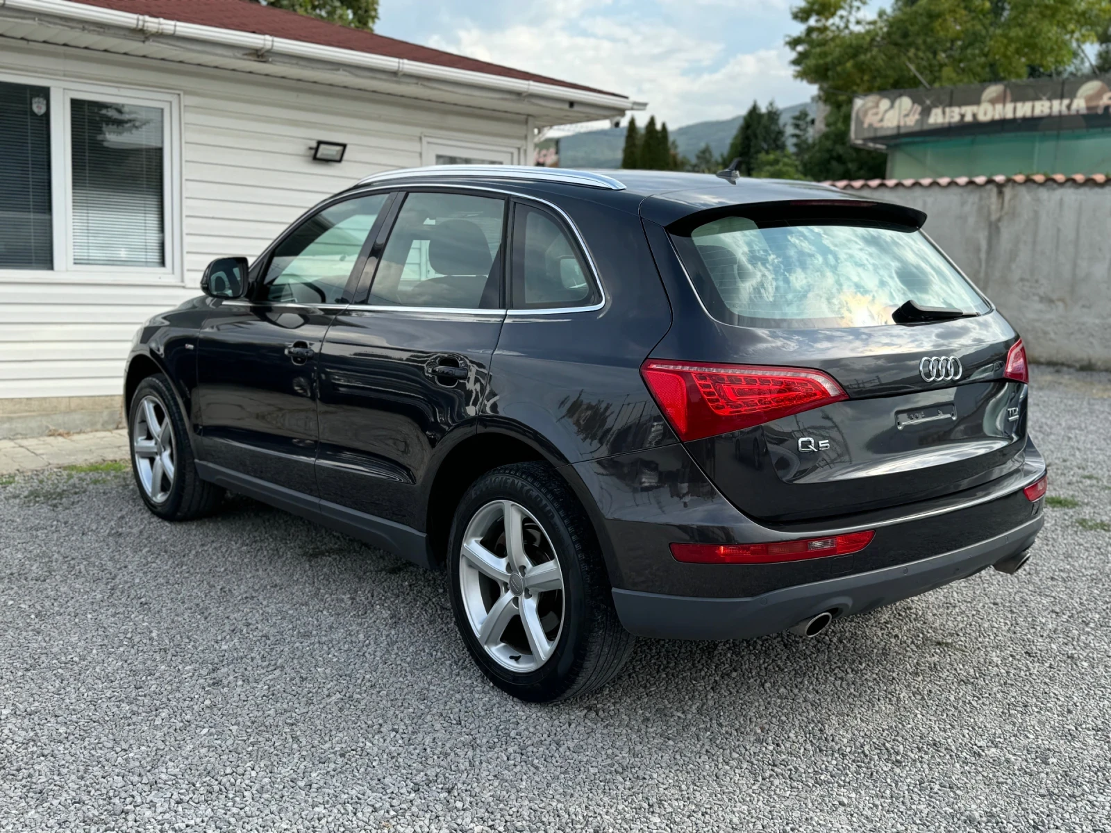 Audi Q5 3.0TDI QUATTRO S-line - изображение 5