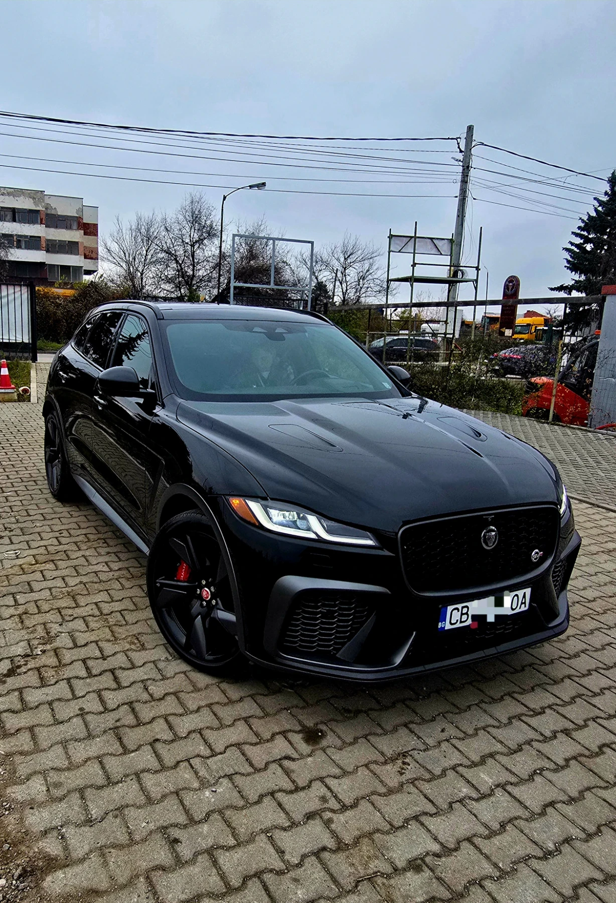 Jaguar F-PACE SVR P550