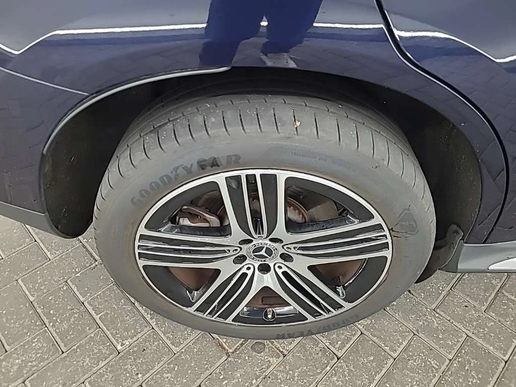 Mercedes-Benz EQC 400 4-Matic, снимка 17 - Автомобили и джипове - 53961751