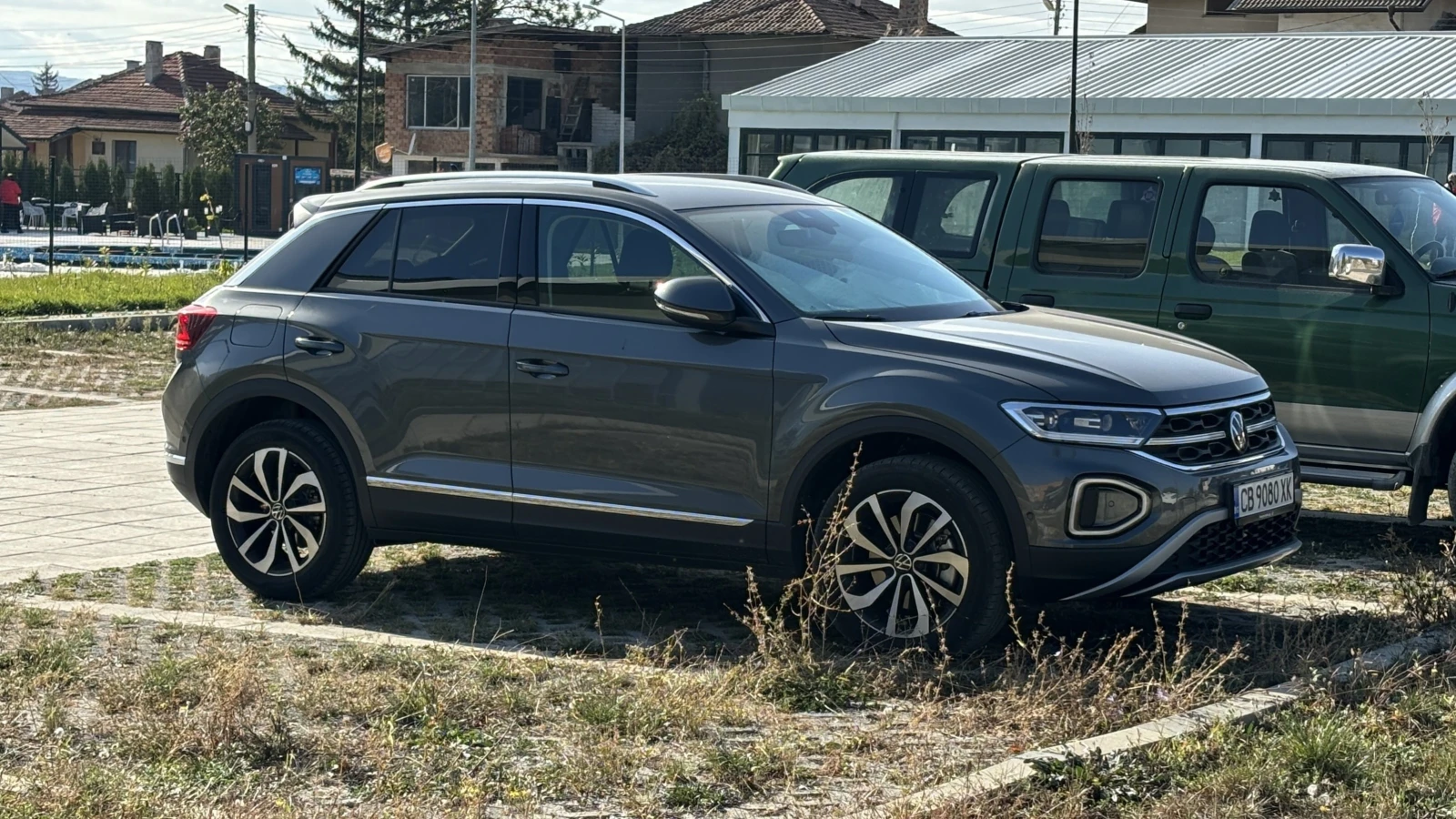 VW T-Roc 2.0 TSI 4Motion, снимка 2 - Автомобили и джипове - 54442367