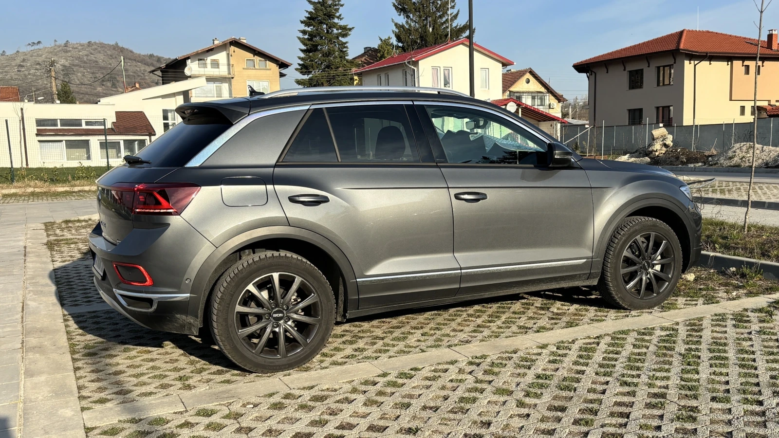 VW T-Roc 2.0 TSI 4Motion, снимка 10 - Автомобили и джипове - 54442367