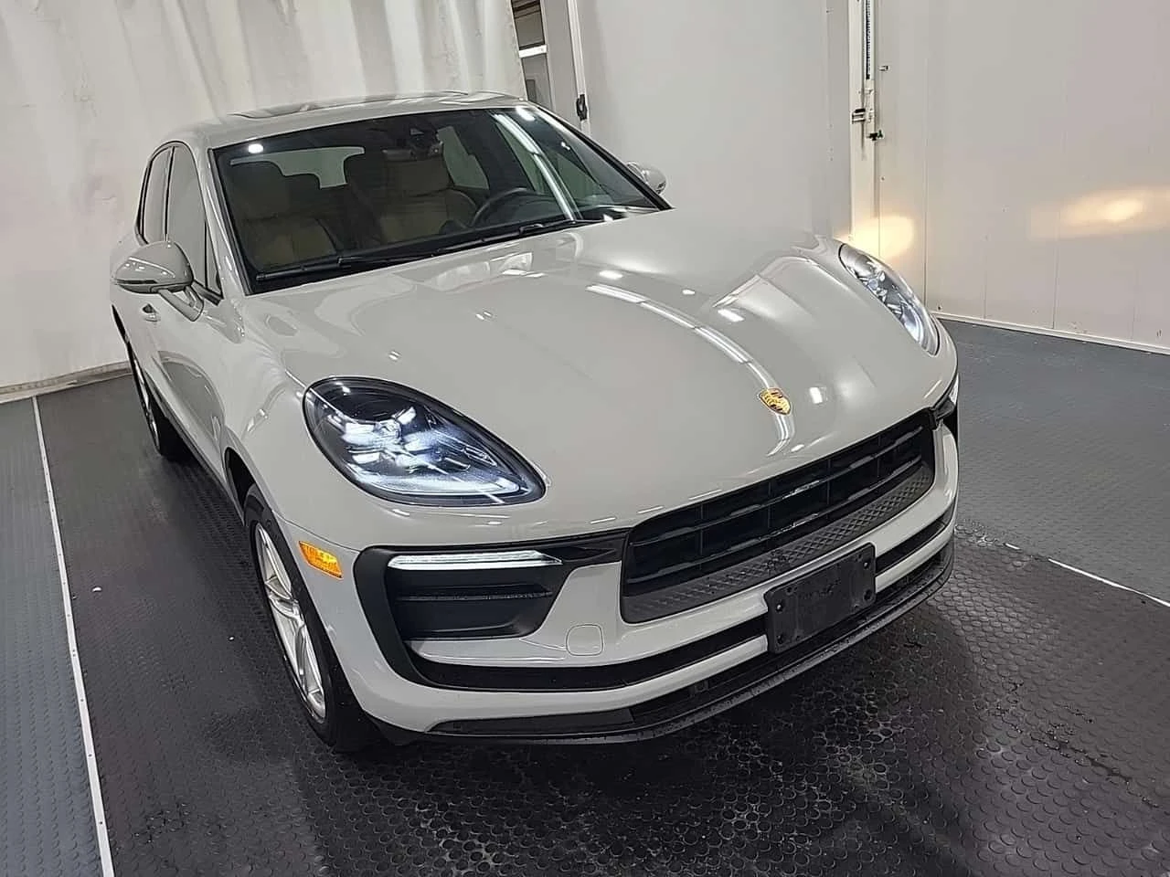 Porsche Macan * AWD * CARFAX * Един собственик * , снимка 2 - Автомобили и джипове - 54560783