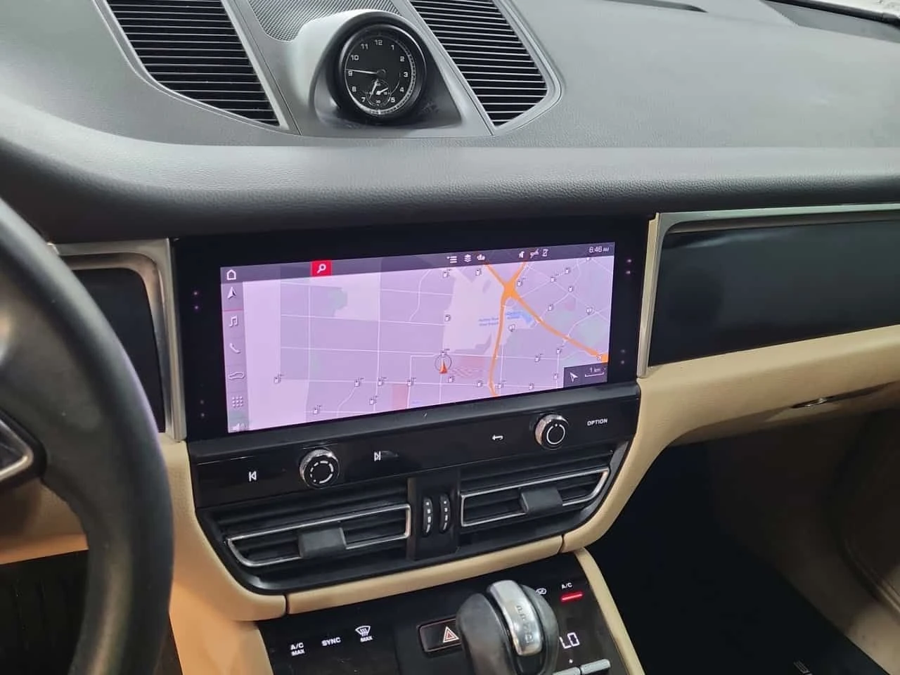 Porsche Macan * AWD * CARFAX * Един собственик * , снимка 8 - Автомобили и джипове - 54560783