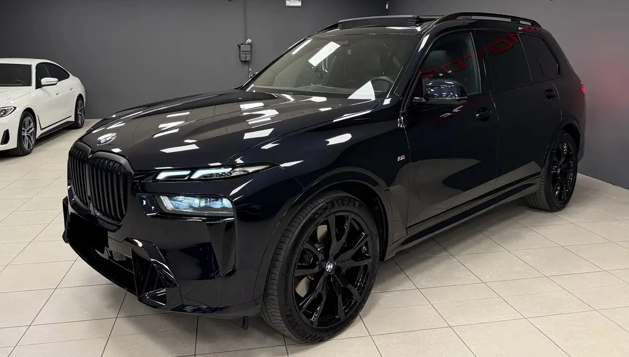 BMW X7 4.0d xDrive M-Sport Paket, снимка 3 - Автомобили и джипове - 54937531