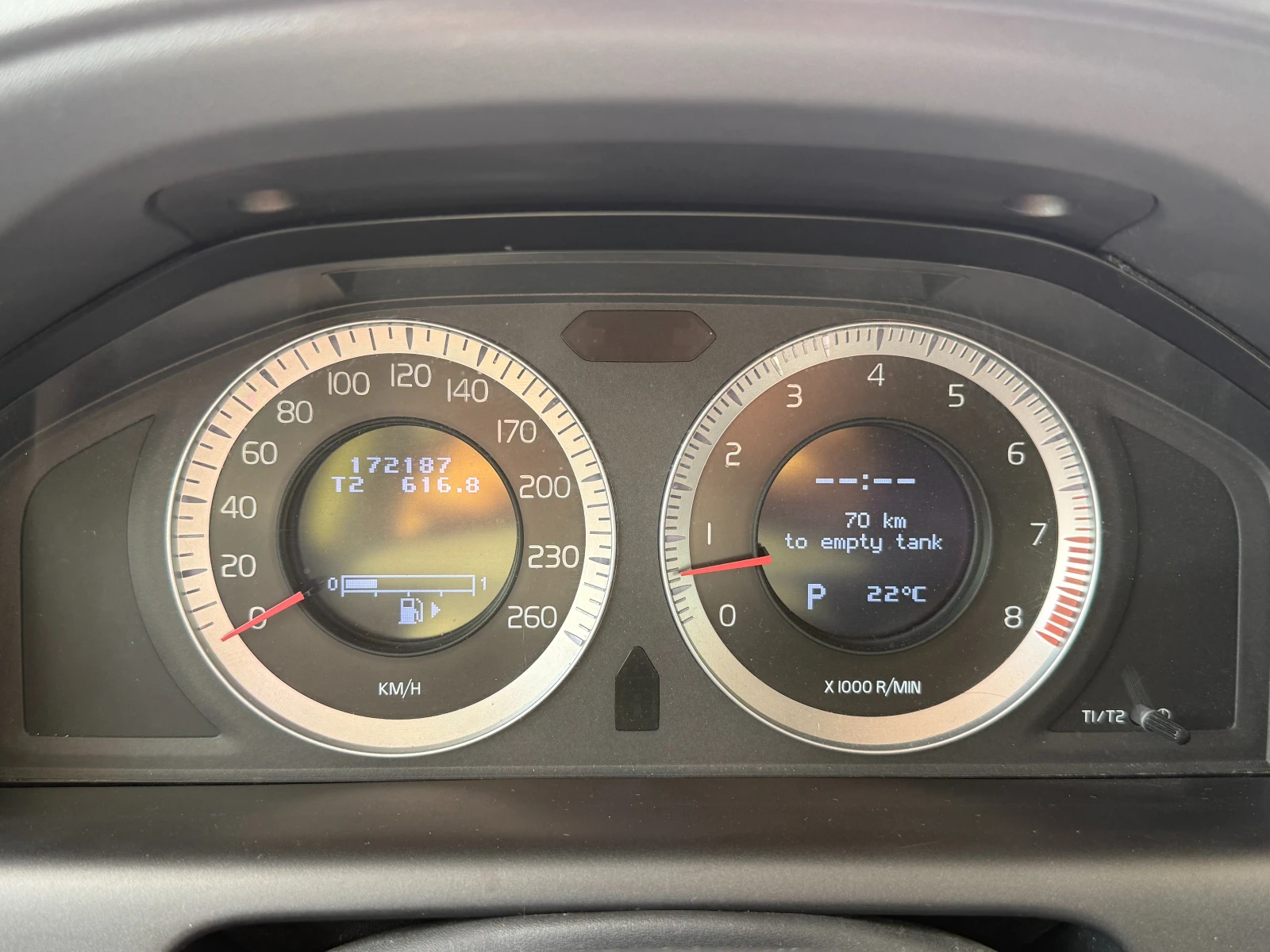 Volvo XC60 6 МЕСЕЦА ГАРАНЦИЯ/3.0i T6 305кс 4х4 Панорама, снимка 11 - Автомобили и джипове - 54977636