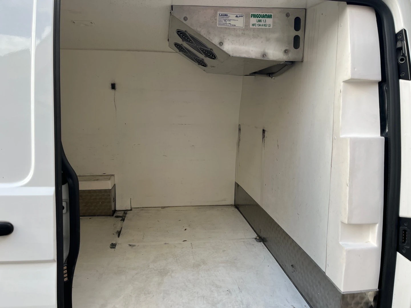 VW Transporter VW Transporter Kasten S 5.8 m3 TDI - изображение 9