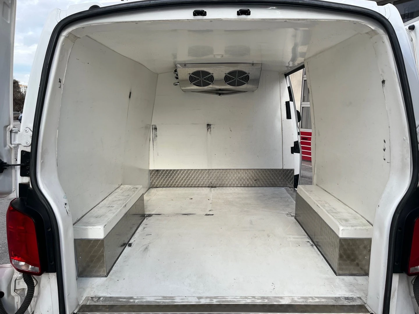 VW Transporter VW Transporter Kasten S 5.8 m3 TDI - изображение 10