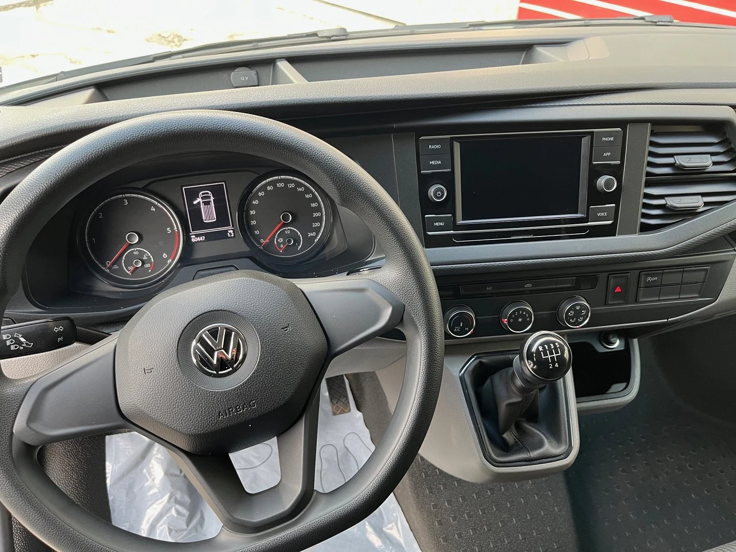 VW Transporter VW Transporter Kasten S 5.8 m3 TDI - изображение 7