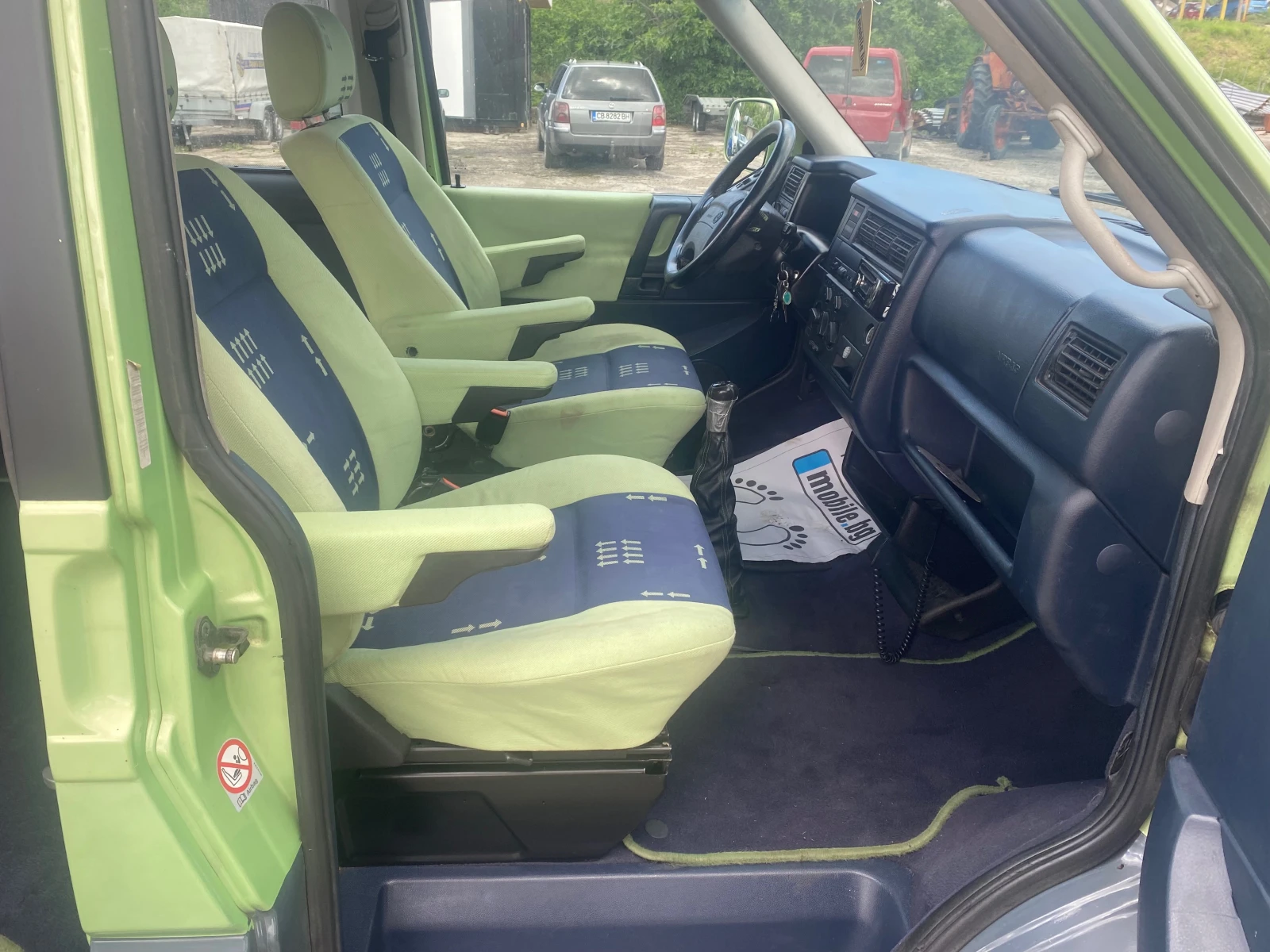 VW Multivan Клима -Перфектен , снимка 9 - Бусове и автобуси - 54660356