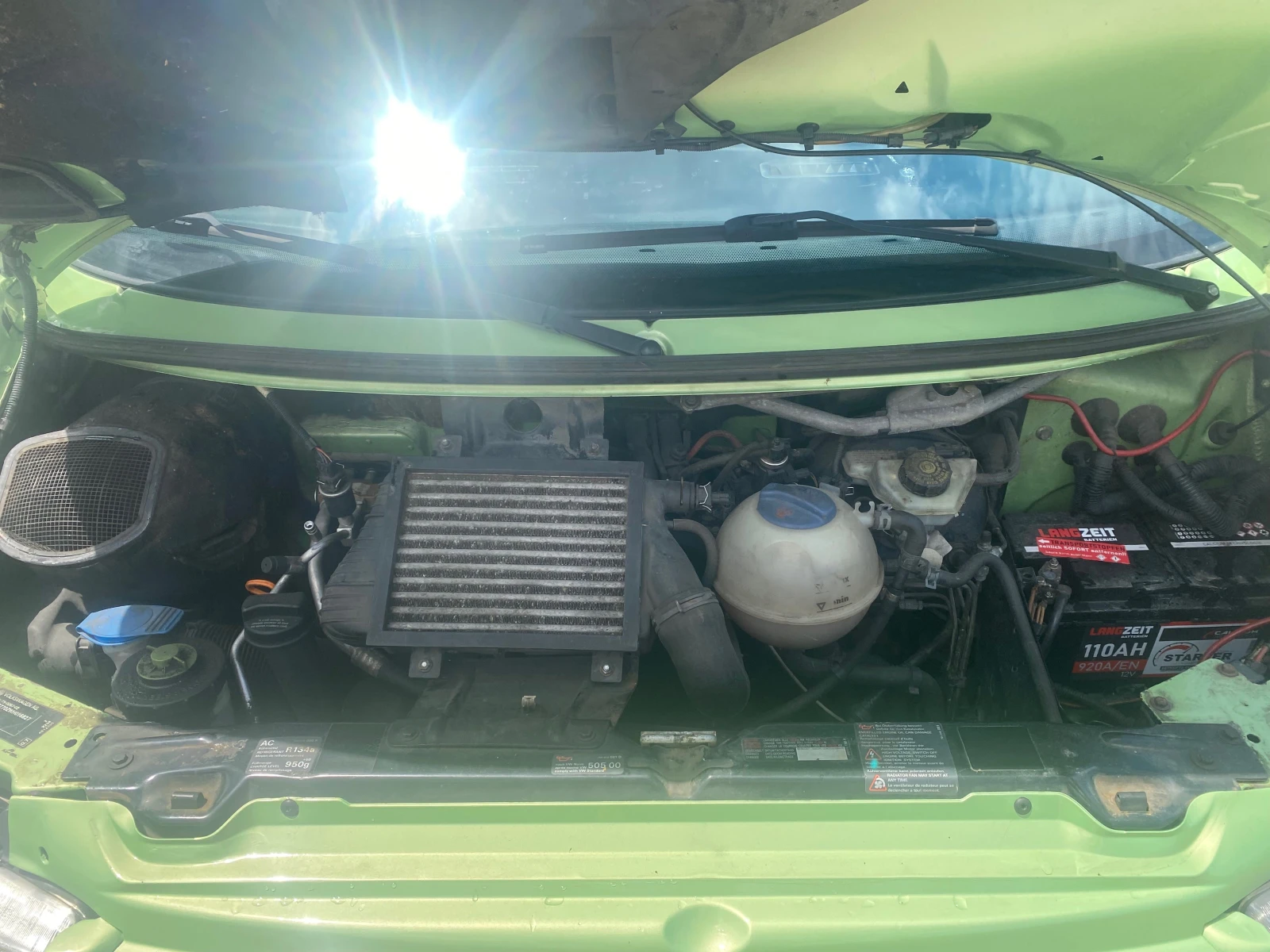 VW Multivan Клима -Перфектен , снимка 15 - Бусове и автобуси - 54660356