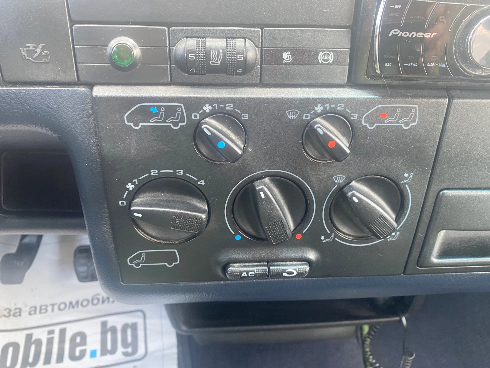 VW Multivan Клима -Перфектен , снимка 11 - Бусове и автобуси - 54660356