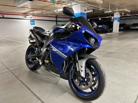 Yamaha YZF-R1 