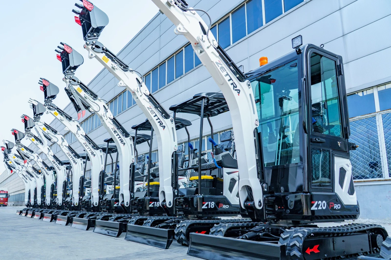 Багер Kubota ZETTRA Z18 PRO /НОВ/ 1 ГОДИНА ГАРАНЦИЯ / ЛИЗИНГ /, снимка 3 - Индустриална техника - 55351074