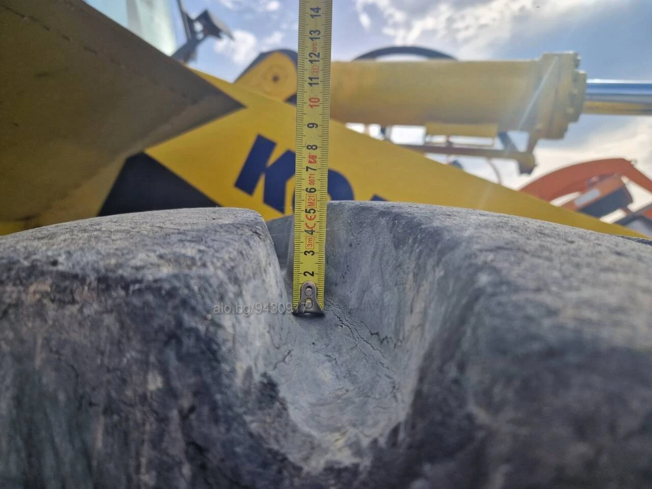Челен товарач Komatsu D400E, снимка 9 - Индустриална техника - 56158824