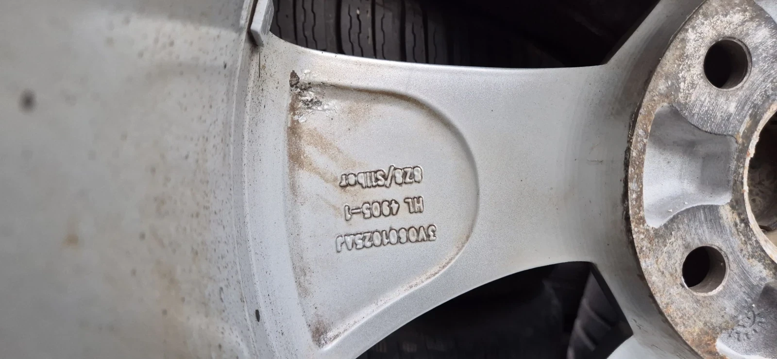    215/55R17  Skoda | Mobile.bg   10