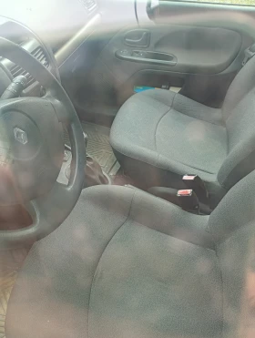 Renault Clio 1.5DCI, снимка 2