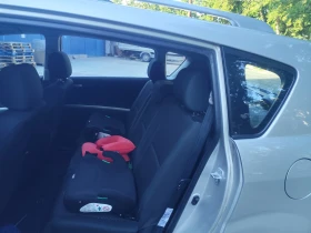 Toyota Corolla verso 7 местна, снимка 10