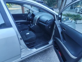 Toyota Corolla verso 7 местна, снимка 9