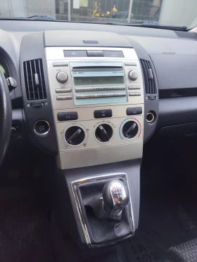 Toyota Corolla verso 7 местна, снимка 12