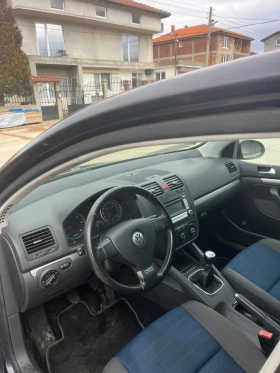 VW Golf 1.9 Шибедах, парктроник  - 3650 € / 7138.78 лв. - 77504254 9