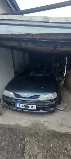 Renault Laguna 