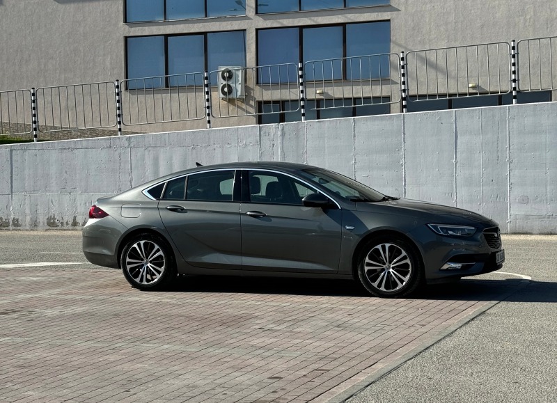 Opel Insignia Grand Sport, снимка 1 - Автомобили и джипове - 45546429