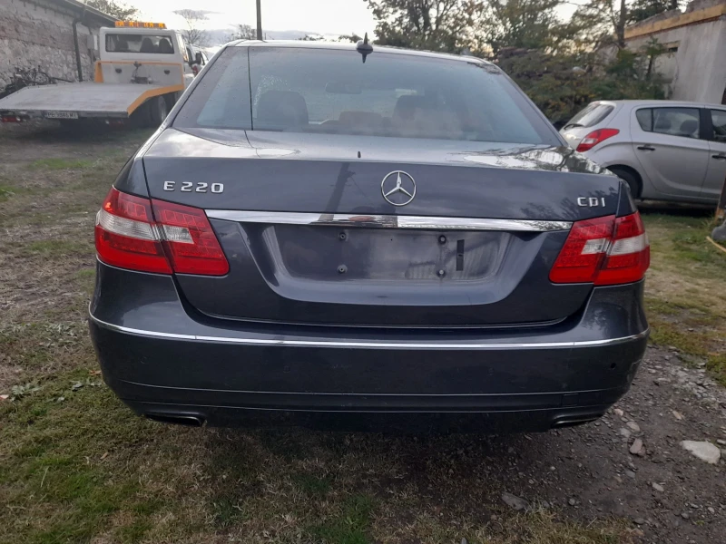 Mercedes-Benz E 220 220CDI-OM 651, снимка 5 - Автомобили и джипове - 47795864