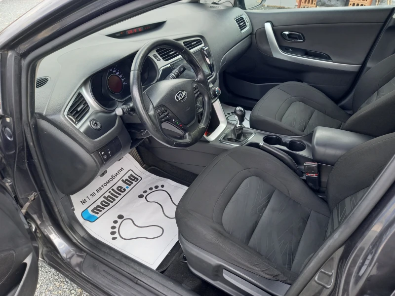 Kia Ceed 1.4 -90KC  HAВИГАЦИЯ   6 - СКОРОСТИ ТОП СЪСТОЯНИЕ , снимка 9 - Автомобили и джипове - 49712212