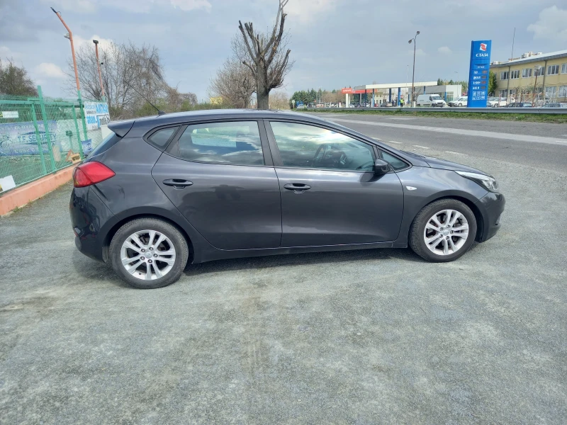 Kia Ceed 1.4 -90KC  HAВИГАЦИЯ   6 - СКОРОСТИ ТОП СЪСТОЯНИЕ , снимка 8 - Автомобили и джипове - 49712212