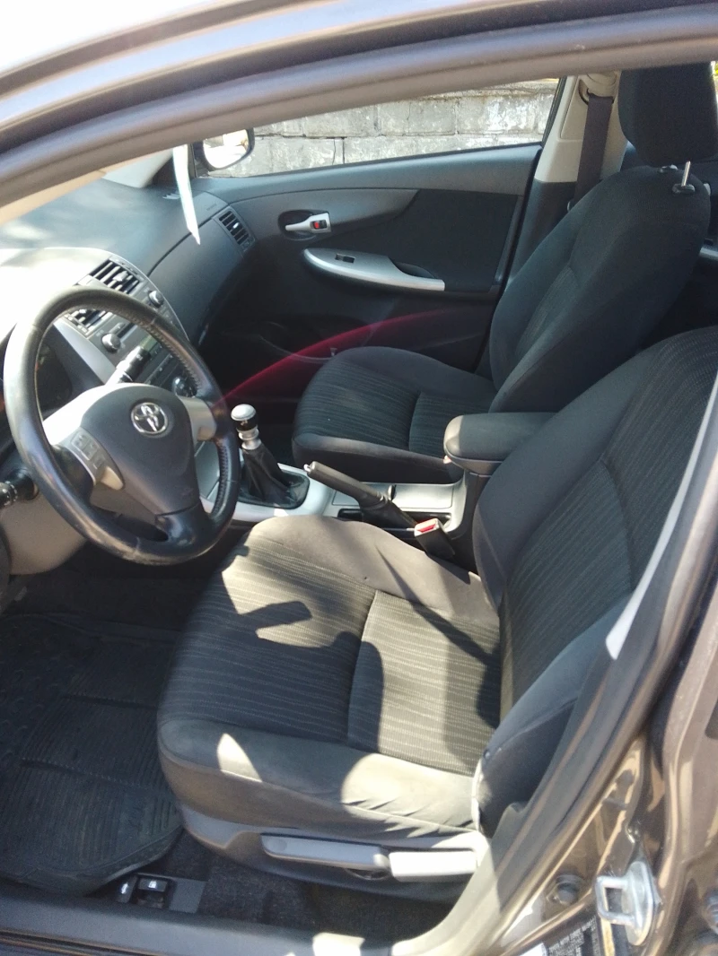 Toyota Corolla 2000, снимка 11 - Автомобили и джипове - 52297964