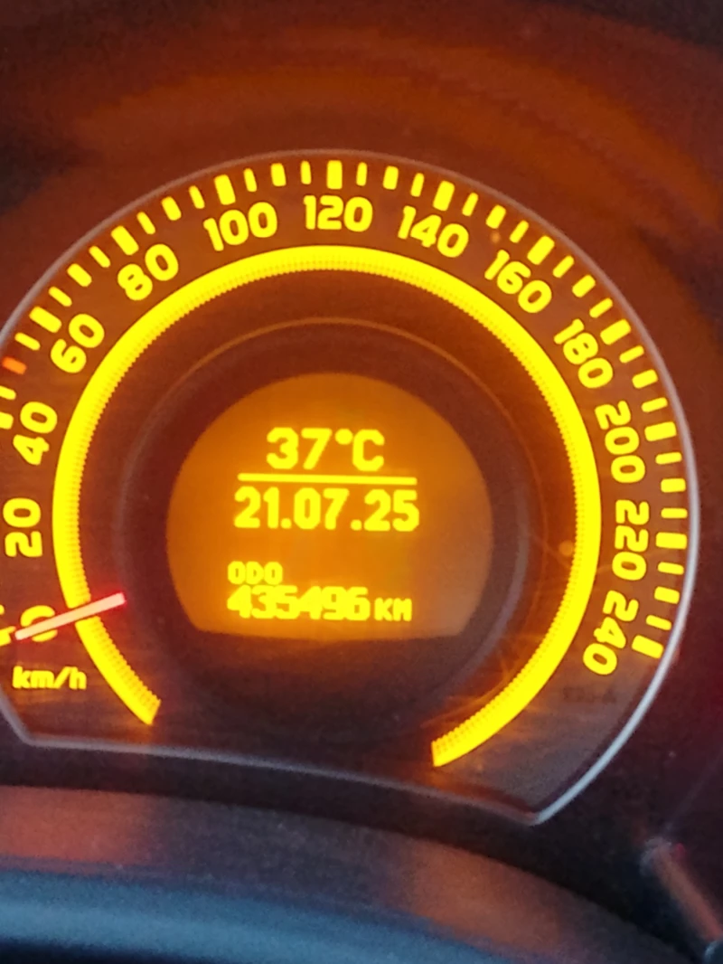 Toyota Corolla 2000, снимка 15 - Автомобили и джипове - 52297964