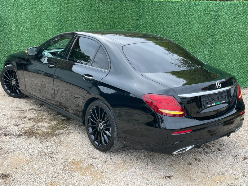 Mercedes-Benz E 220 AMG/HEAD UP/ШИТО ТАБЛО/SHADOW/20&#34;ZOLL/BURMESTE, снимка 6 - Автомобили и джипове - 52317462