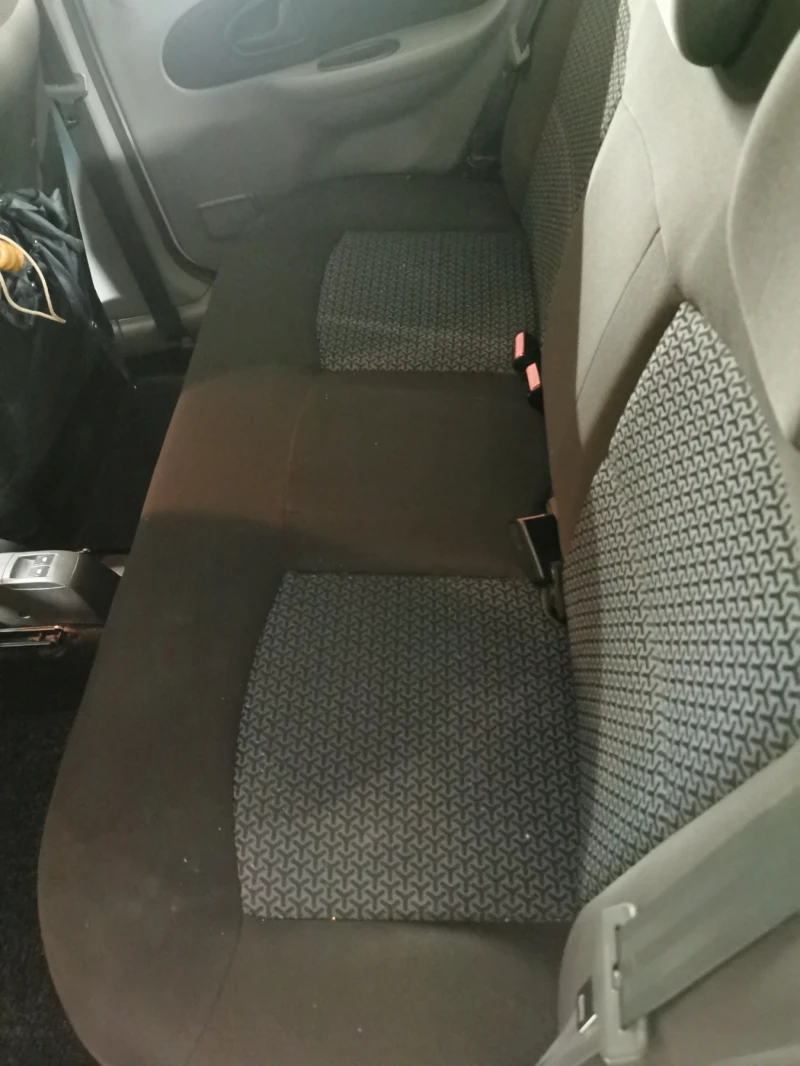 Renault Symbol, снимка 11 - Автомобили и джипове - 52359854