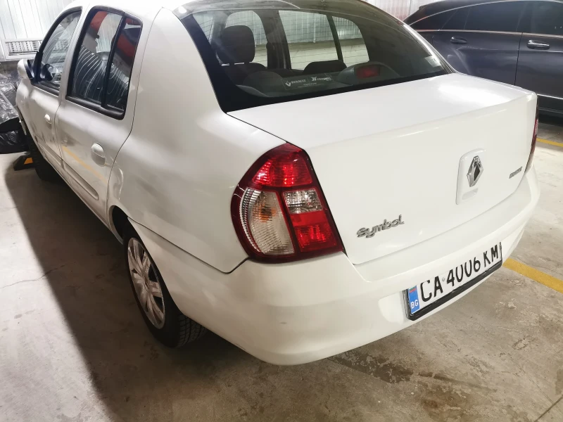 Renault Symbol, снимка 4 - Автомобили и джипове - 52359854
