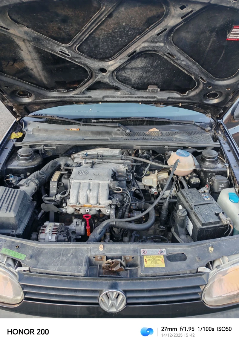 VW Golf 1.6 GT 101 KS. , снимка 12 - Автомобили и джипове - 52806999