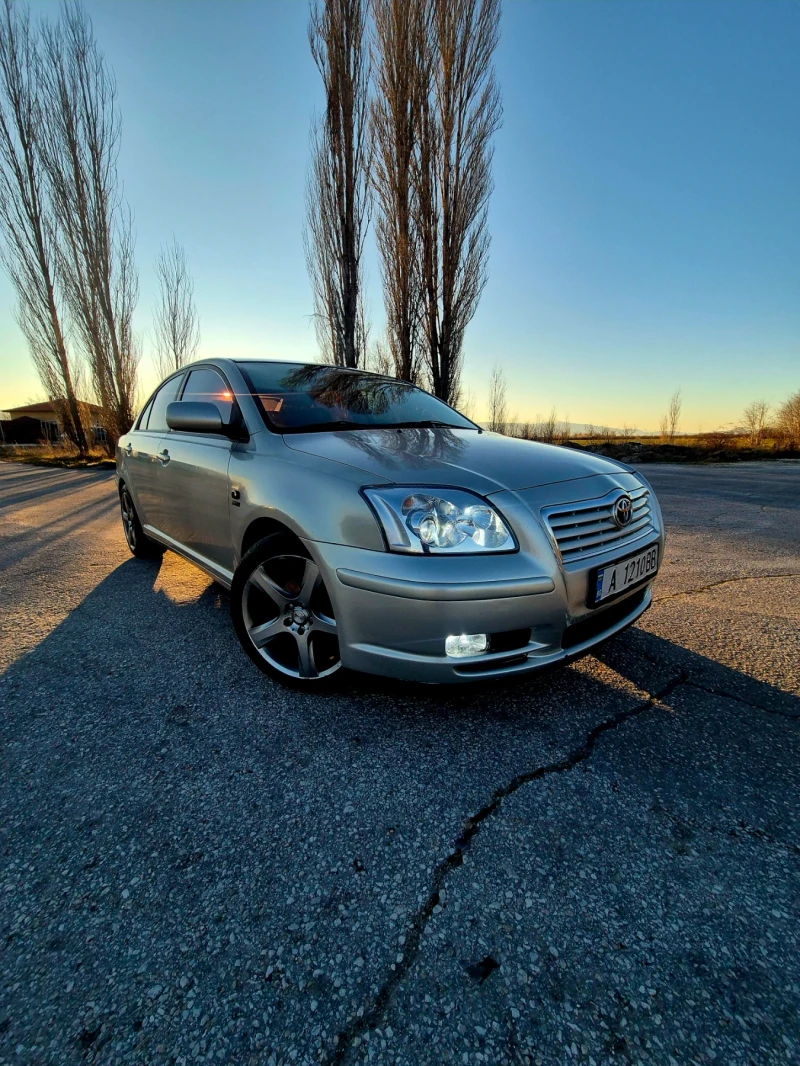 Toyota Avensis 1.8 VVTI, снимка 5 - Автомобили и джипове - 52930325