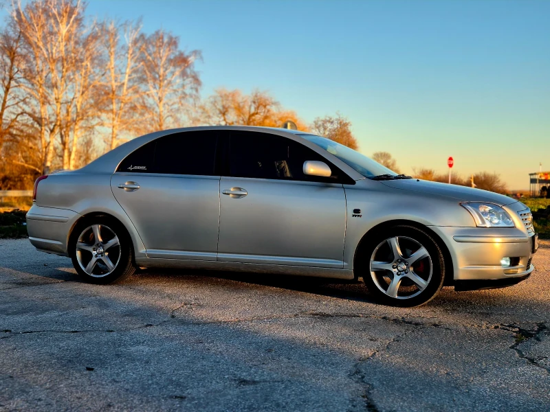 Toyota Avensis 1.8 VVTI, снимка 6 - Автомобили и джипове - 52930325