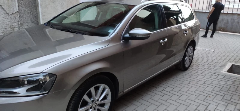VW Passat, снимка 2 - Автомобили и джипове - 53255812