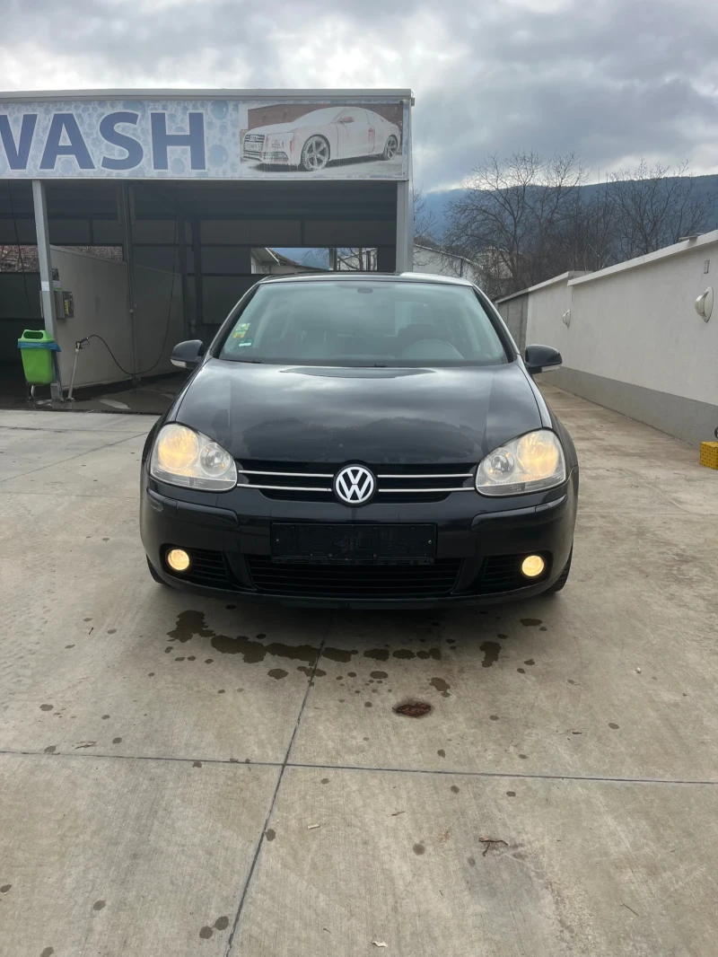 VW Golf 1.9 Шибедах, парктроник , снимка 2 - Автомобили и джипове - 53514253