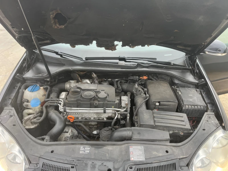 VW Golf 1.9 Шибедах, парктроник , снимка 15 - Автомобили и джипове - 53514253